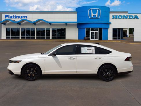 New 2025 Honda Accord SE image 3