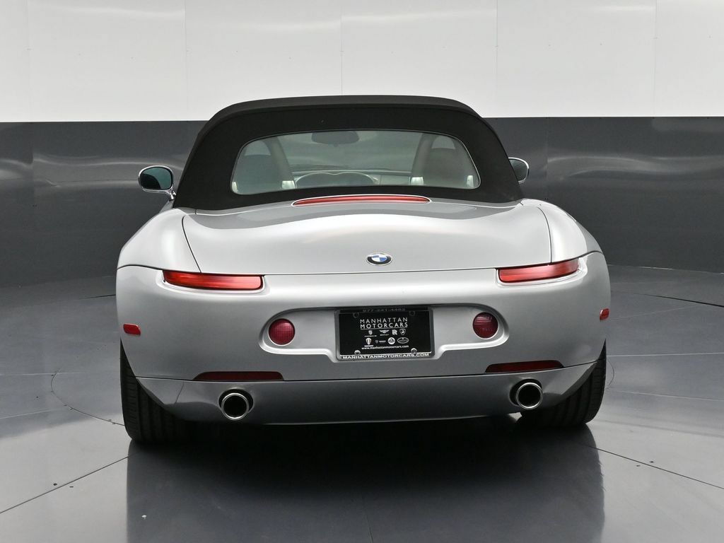 Used 2001 BMW Z8 RWD image 7