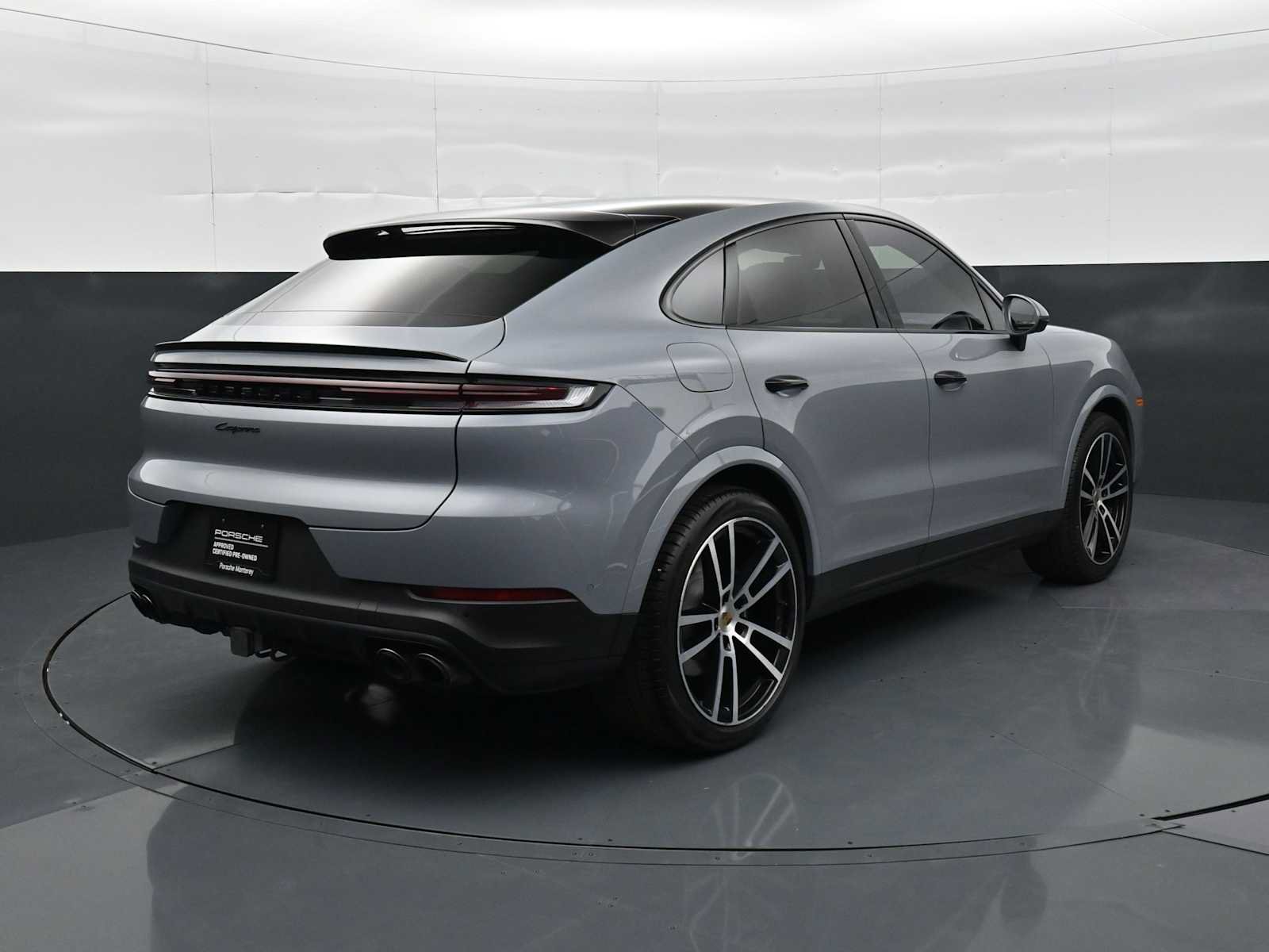 Certified 2024 Porsche Cayenne Coupe AWD/4WD image 26
