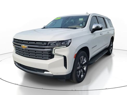 Used 2021 Chevrolet Suburban Premier w/ Premium Package image 9