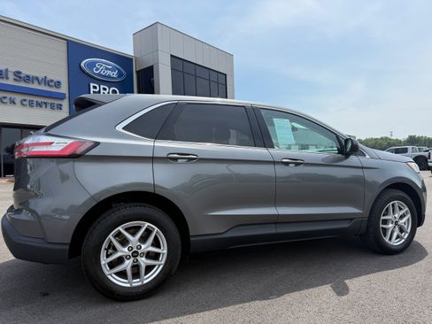 Used 2023 Ford Edge SEL w/ Convenience Package AWD/4WD image 8