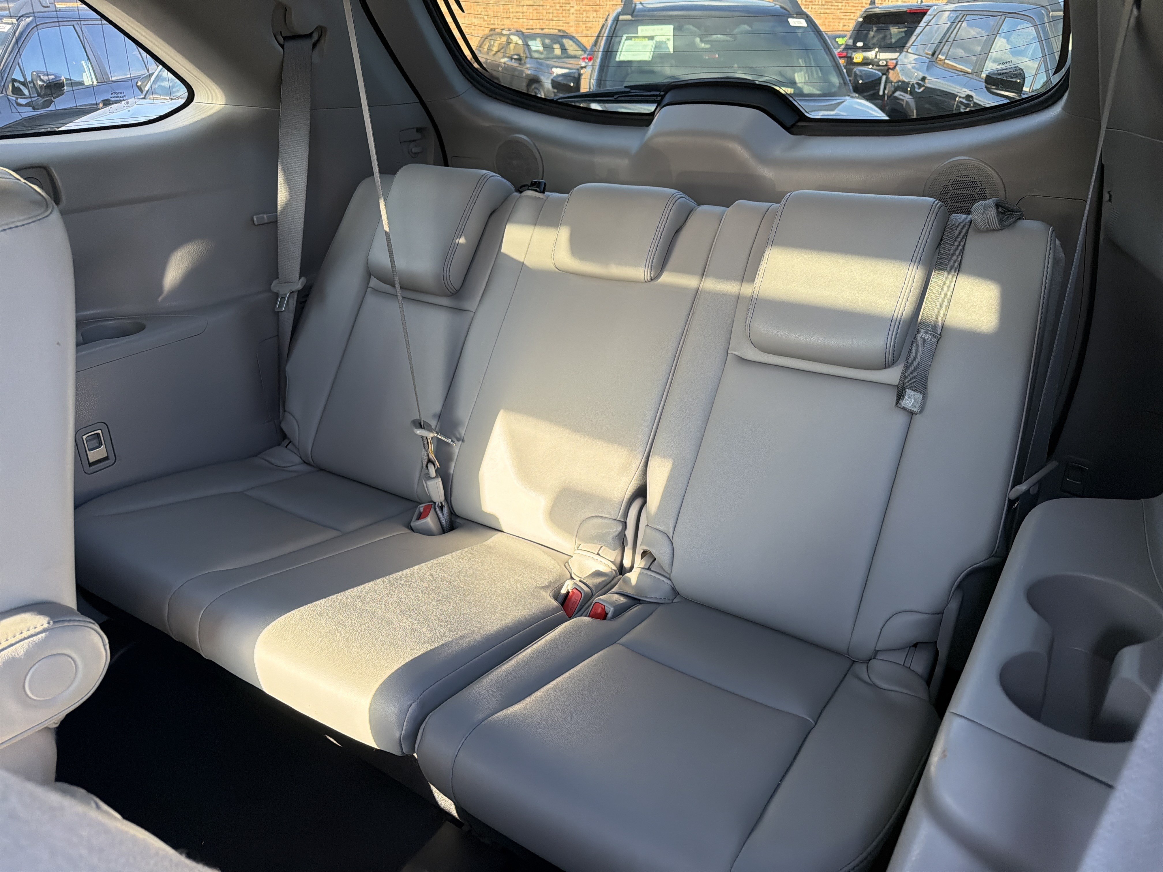 Used 2016 Toyota Highlander Limited FWD image 27