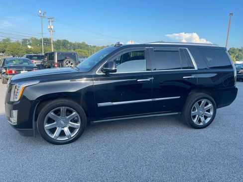 Used 2016 Cadillac Escalade Premium AWD/4WD image 37
