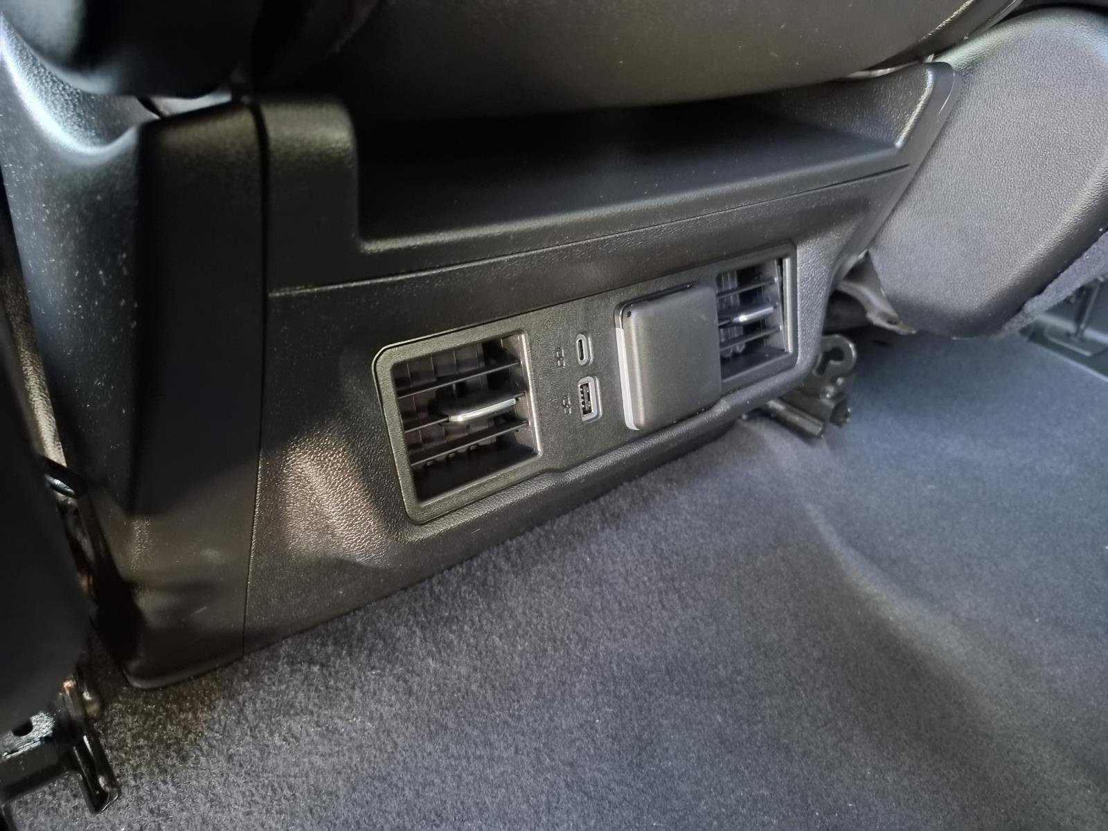 Used 2024 Chevrolet Silverado 2500 LTZ AWD/4WD image 13