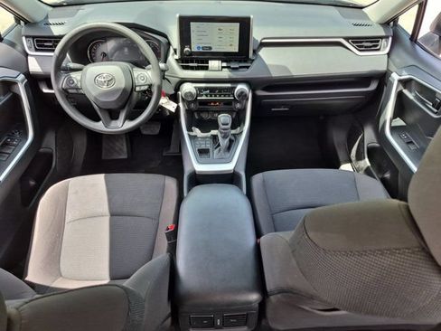Used 2025 Toyota RAV4 LE AWD/4WD image 25