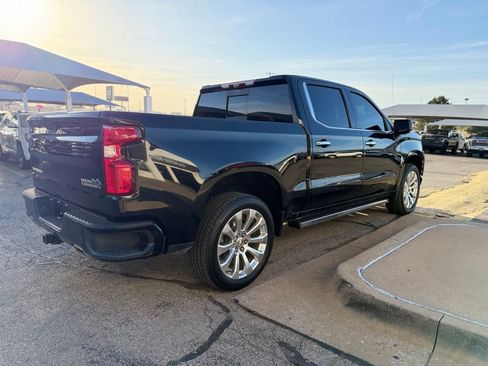 Used 2020 Chevrolet Silverado 1500 High Country w/ Technology Package AWD/4WD image 4