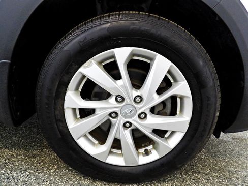 Used 2019 Hyundai Tucson SE w/ Cargo Package AWD/4WD image 21