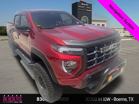 Used 2025 GMC Canyon AT4 w/ AT4 Premium Package AWD/4WD image 8