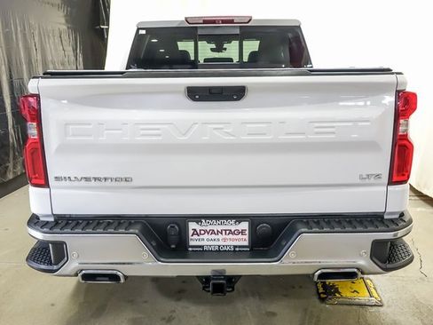 Used 2019 Chevrolet Silverado 1500 LTZ w/ LTZ Premium Package image 6