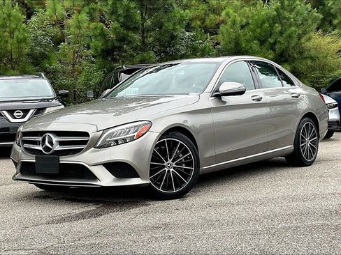 Used 2019 Mercedes-Benz C 300 Sedan image 2