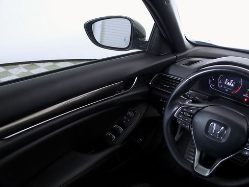Used 2021 Honda Accord Sport image 27