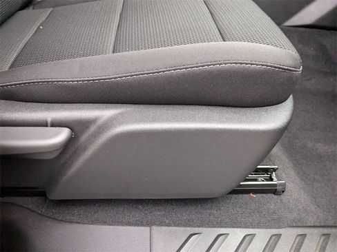 New 2025 GMC Canyon Elevation w/ Convenience Package image 30