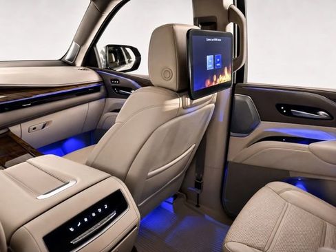 Used 2024 Cadillac Escalade Sport Platinum w/ LPO, ONYX Package AWD/4WD image 35