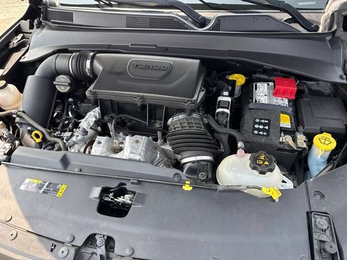 Used 2023 Jeep Compass Trailhawk AWD/4WD image 12