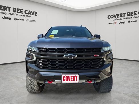 Used 2022 Chevrolet Tahoe Z71 w/ Luxury Package image 2