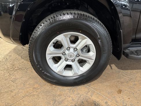 Certified 2024 Toyota 4Runner SR5 Premium image 10