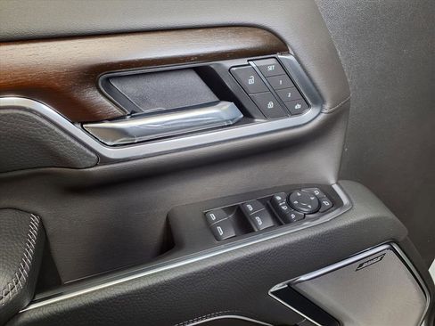 New 2026 GMC Sierra 2500 Denali w/ Denali Reserve Package image 16