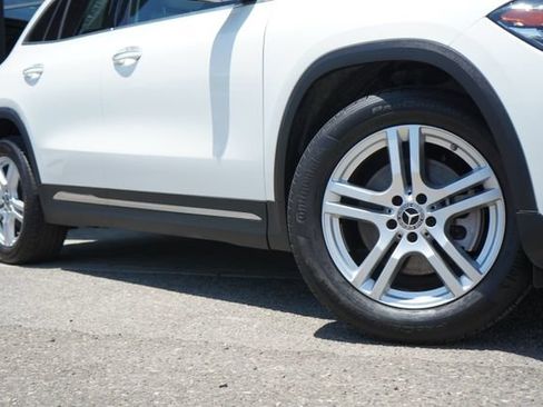Certified 2022 Mercedes-Benz GLA 250 4MATIC image 9
