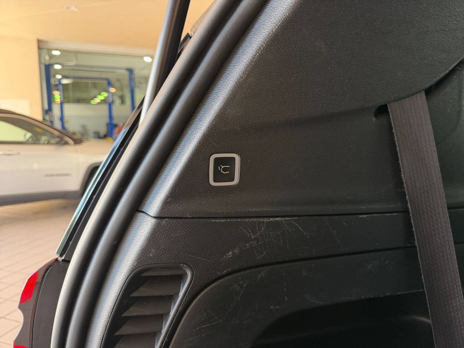 Used 2025 Chrysler Pacifica Select FWD image 20