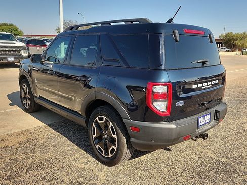 Used 2023 Ford Bronco Sport Outer Banks w/ Tech Package AWD/4WD image 2