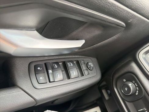 Used 2022 RAM 1500 Tradesman w/ Trailer Tow Group AWD/4WD image 26