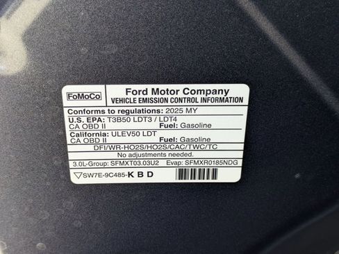 Used 2025 Ford Explorer ST AWD/4WD image 26
