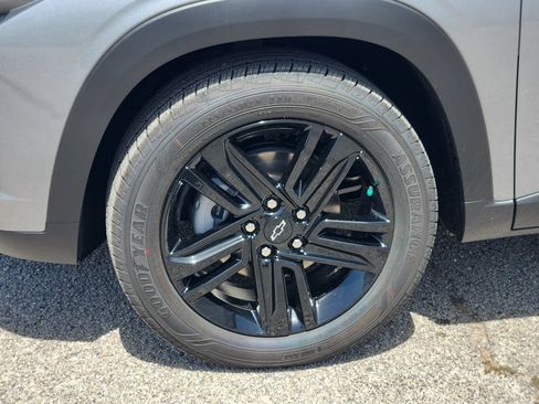 New 2026 Chevrolet Trax ACTIV w/ Sunroof Package FWD image 8