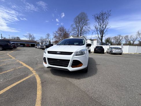 Used 2015 Ford Escape S image 2