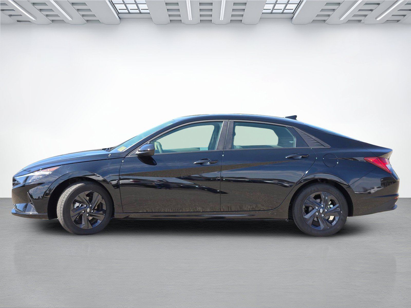 Certified 2023 Hyundai Elantra Blue FWD image 8