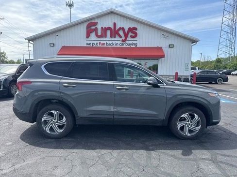 Used 2023 Hyundai Santa Fe SEL AWD/4WD image 2