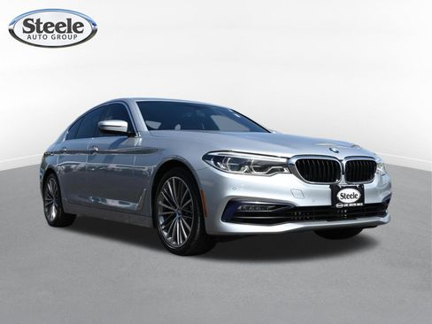 Used 2017 BMW 540i RWD image 3