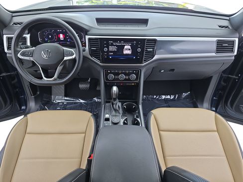 Used 2023 Volkswagen Atlas Cross Sport SE image 9