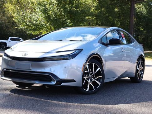 New 2026 Toyota Prius Plug-In Hybrid FWD image 1