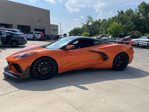 Used 2023 Chevrolet Corvette Stingray Coupe w/ Z51 Performance Package RWD image 10