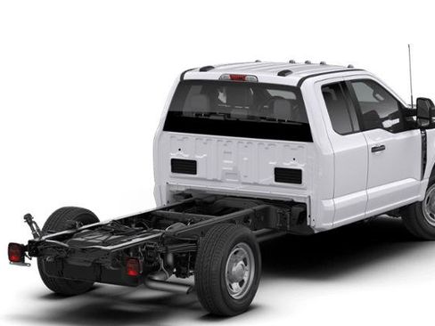 New 2026 Ford F350 XL w/ XL Chrome Package image 25