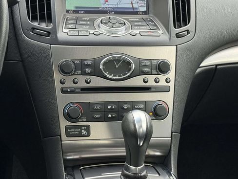 Used 2015 INFINITI Q40 AWD w/ Navigation Package image 18