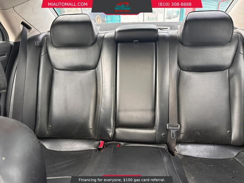 Used 2016 Chrysler 300 C AWD/4WD image 19