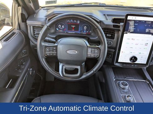 Used 2024 Ford Expedition Max Platinum image 21