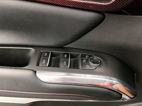 Used 2025 Chevrolet Traverse RS w/ LPO, Floor Liner Package AWD/4WD image 40