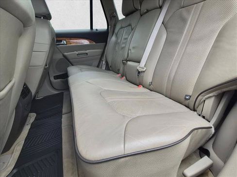 Used 2015 Lincoln MKX FWD w/ Equipment Group 102A image 18