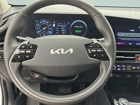 Used 2024 Kia Niro Wind w/ Wind Preserve Package FWD image 15