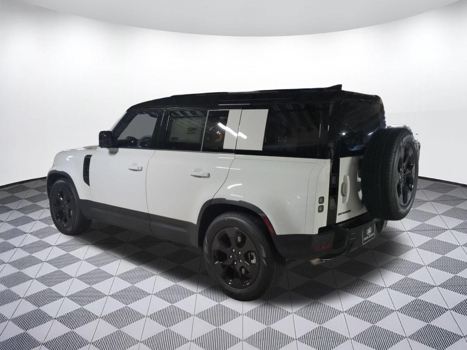 New 2026 Land Rover Defender 110 S AWD/4WD image 3
