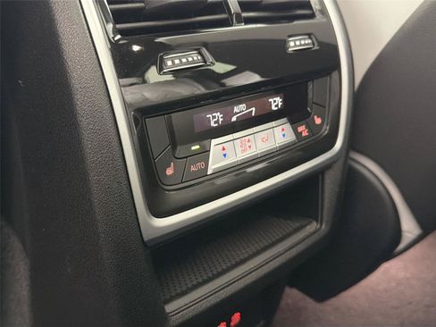 Used 2025 BMW X5 sDrive40i w/ M Sport Package RWD image 27