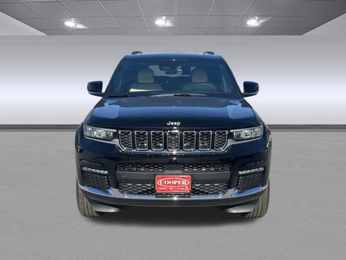 New 2025 Jeep Grand Cherokee L Limited image 2