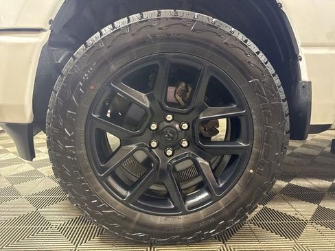 Used 2024 RAM 1500 Laramie image 10