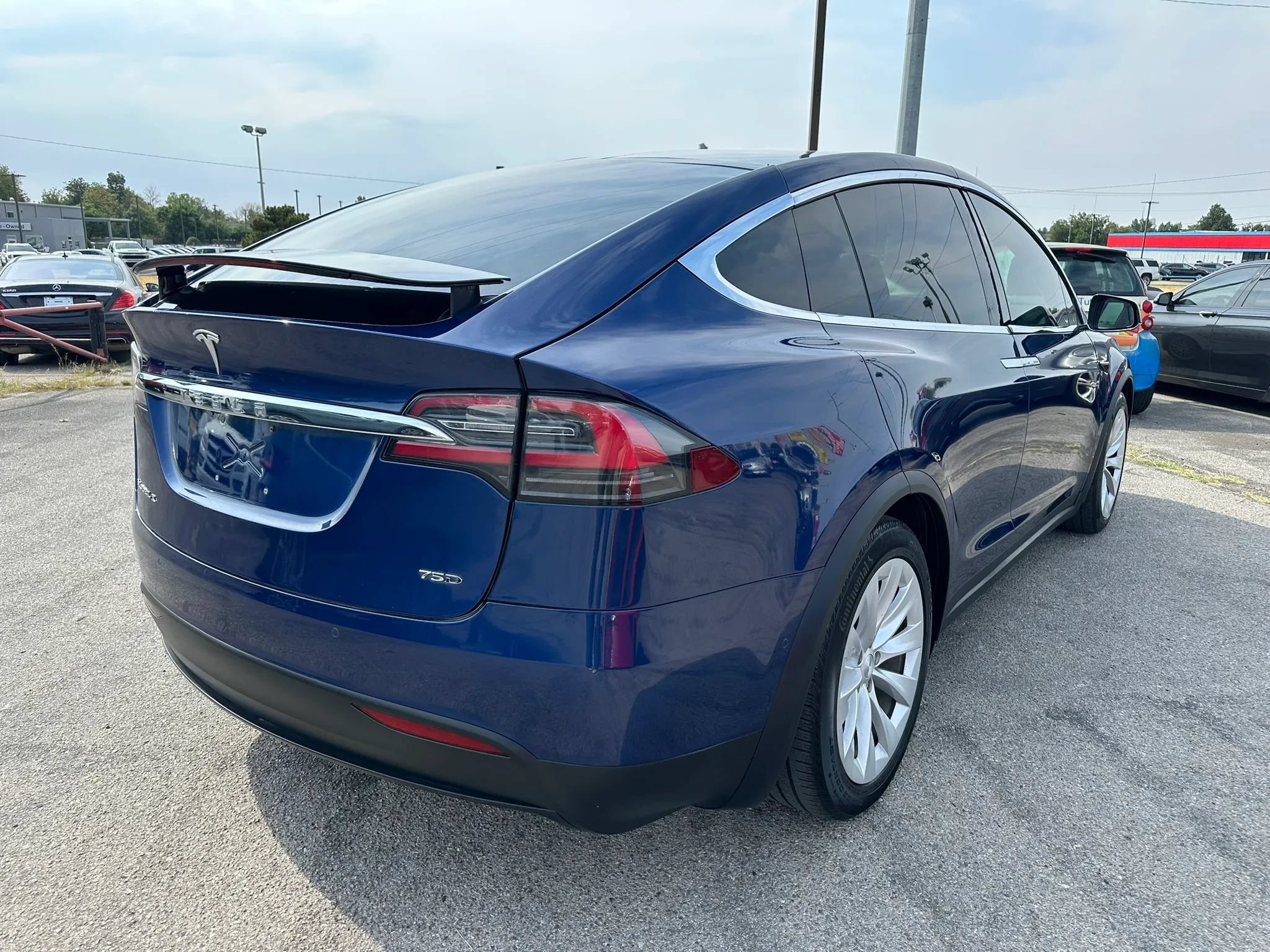 Used 2017 Tesla Model X 75D AWD/4WD image 39