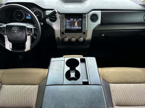 Used 2016 Toyota Tundra SR5 image 3