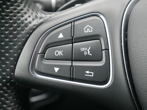 Used 2018 Mercedes-Benz C 300 4MATIC Sedan image 21