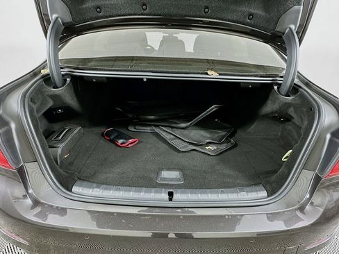 Used 2020 BMW 530e w/ Convenience Package image 27