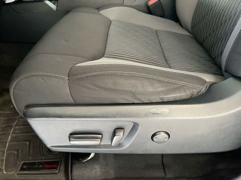 Used 2016 Toyota Tundra SR5 w/ TRD Off Road Package image 12